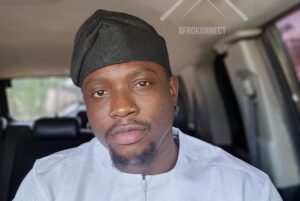 BREAKING NEWS: Social Media Activist VeryDarkMan Arrested by EFCC in Abuja While Visiting Bank with His Mother 2 Very-Dark-Man